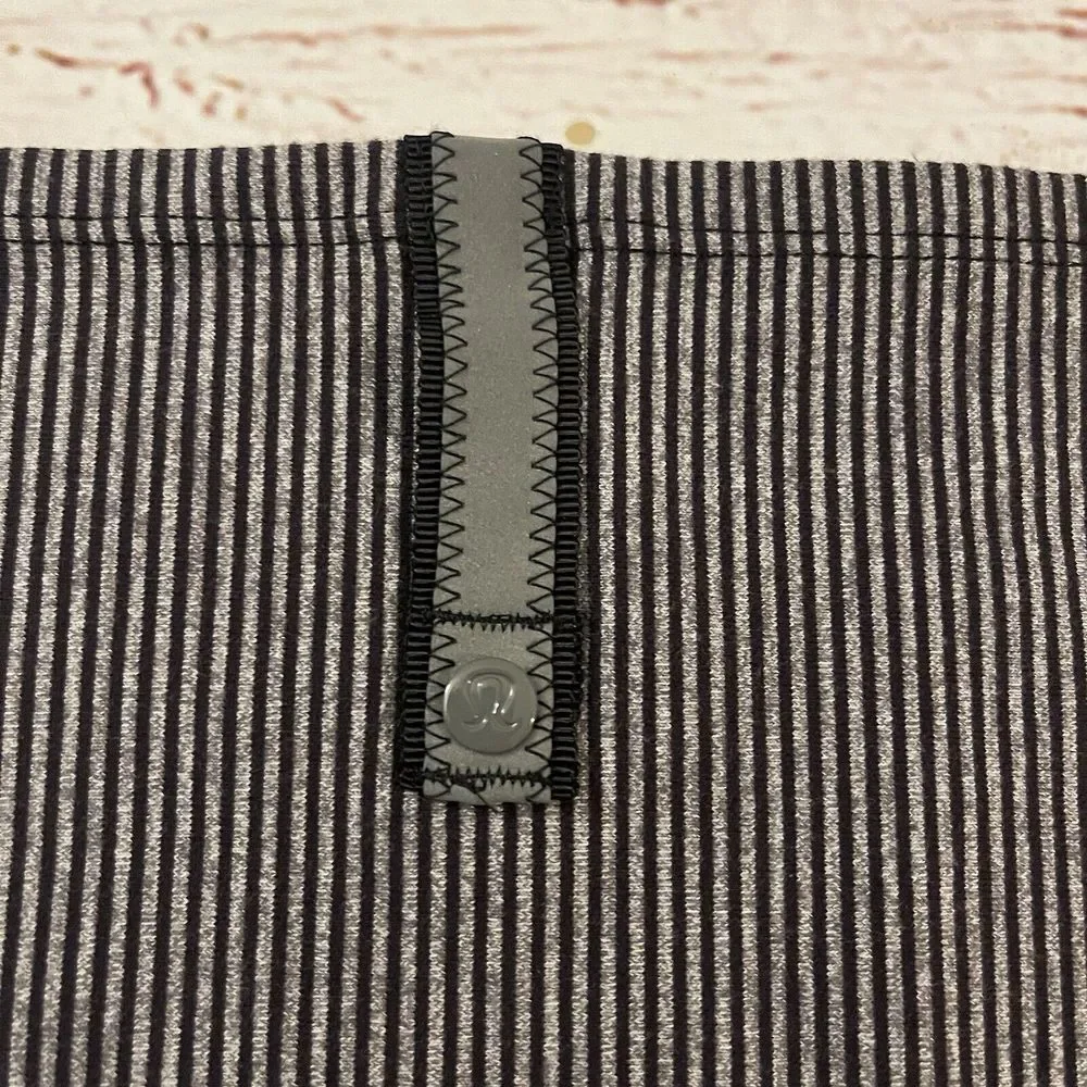LULULEMON Vinyasa Infinity Scarf Wrap Zip Up Tonka‎ Stripe Heather Gray Gold